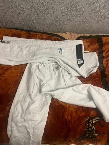 İdman dəstləri: Məhsul: Jiu-jitsu/Cudo kimono dəsti - Brend: Green Hill (yaxada loqo)