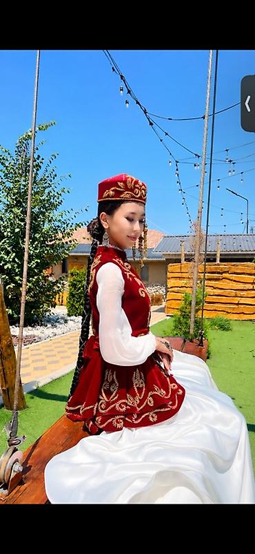 кечки кызыл: Улуттук кийим, Аял — 2