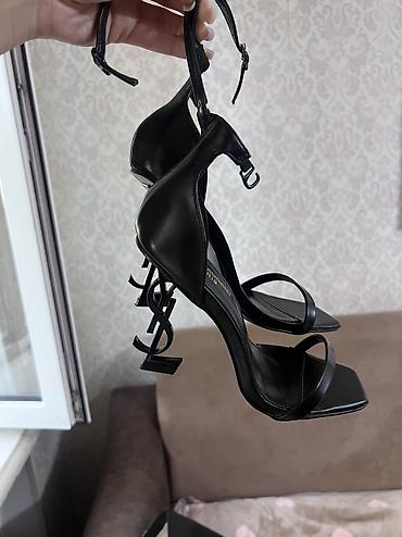 Босоножки, 37, Louis Vuitton, Новый, цвет - Черный, Самовывоз