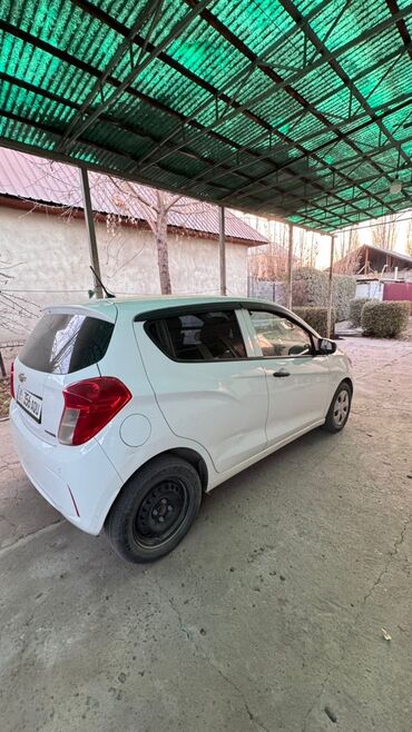 Chevrolet: Chevrolet Spark: 2020 г., 0.1 л, Вариатор, Бензин, Хэтчбэк — 18