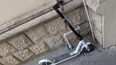 moped prava: Salam skuter satılır qabağ təkəri deyişilmelidi 20 25 manat xərci — 2