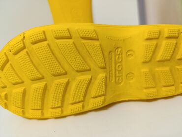 Women's Sneakers and athletic shoes: Осенне-весенние сапоги(кроксы)но вполне целые и не пропускают внутрь — 3