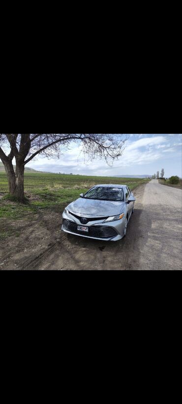 работа в оше продавец: Toyota Camry: 2020 г., 2.5 л, Автомат, Гибрид, Седан