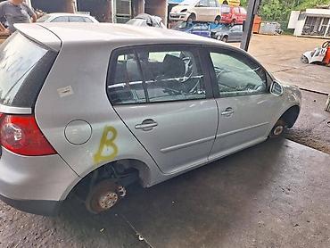 corsa c: VOLKSWAGEN GOLF 5 2004. GOD. - KOMPLETAN AUTO U DELOVIMA — 1