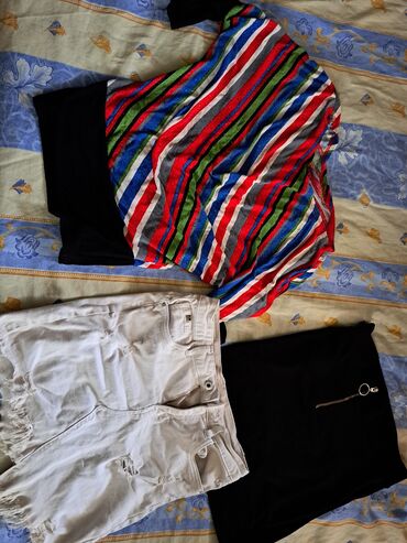 Kompleti: Ženska modna garderoba – set - Crni bodi sa volanima: off-shoulder — 6