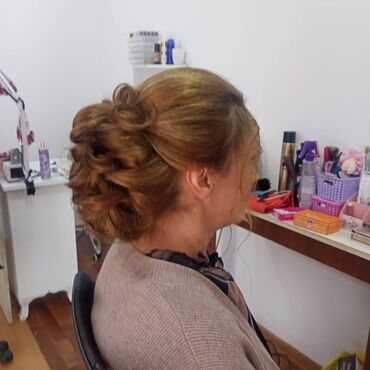 arendaya salon: Bərbər Universal. Yerin icarəsi