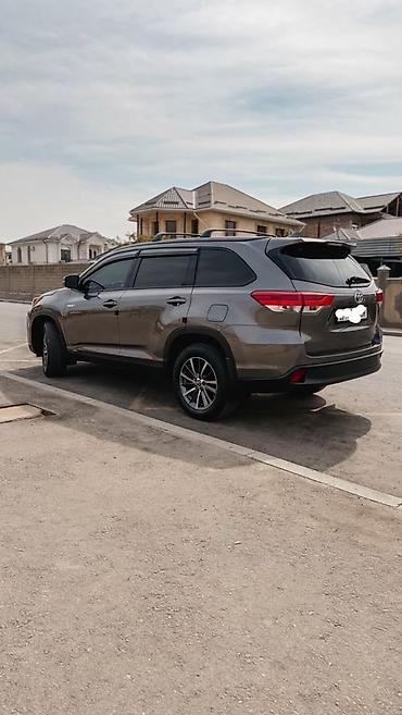 Toyota: Toyota Highlander: 2019 г., 3.5 л, Автомат, Гибрид, Внедорожник — 4