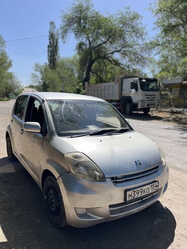 Toyota: Toyota Passo: 2005 г., 1 л, Автомат, Бензин, Хэтчбэк