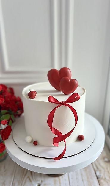 Tortlar: 14 fevral tort siparişlerine start verildi 🎂 Evdə bişən, yumşaq və — 11