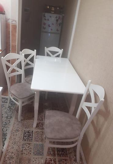 işlənmiş mətbəx stolu: Mətbəx üçün, İşlənmiş, Açılan, Dördbucaq masa, 4 stul — 1