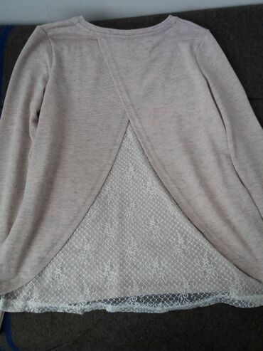 трикотажную кофту: Женский свитер