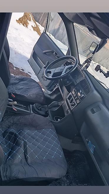 Volkswagen: Volkswagen Passat: 1988 г., 1.8 л, Механика, Бензин, Седан — 8