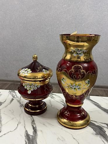 antrium gulu: Vaza dəsti, Bogem şüşəsi — 1