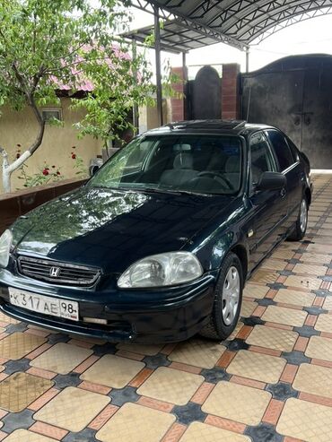 Honda: Honda Civic: 1998 г., 1.5 л, Механика, Бензин, Седан