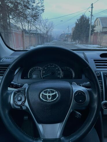 таета сиента: Toyota Camry: 2013 г., 2.5 л, Автомат, Бензин, Седан