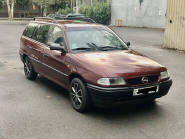 опел зафира: Opel Astra: 1.6 л | 1998 г. 254000 км Универсал