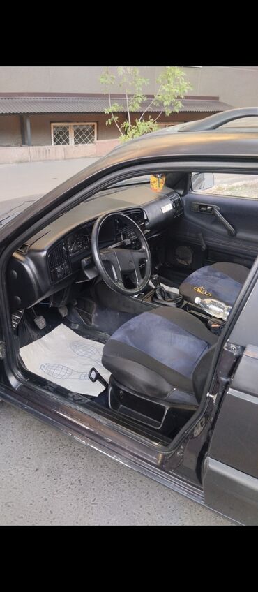 самая дорогая машина в кыргызстане: Volkswagen Passat: 1992 г., 1.8 л, Механика, Бензин, Универсал