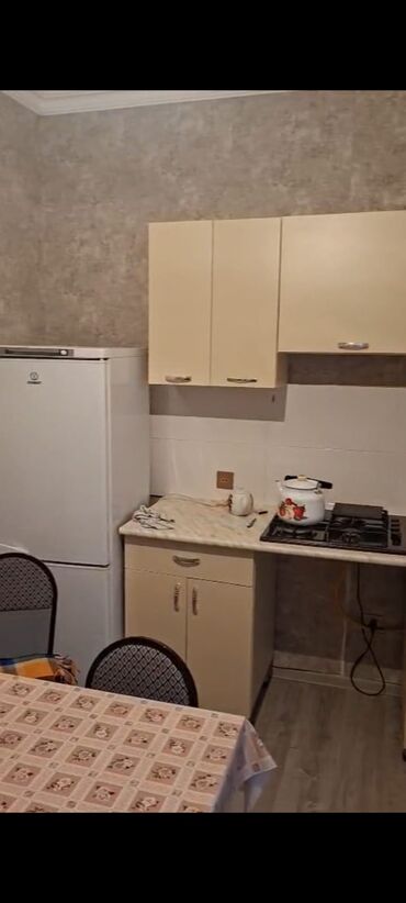 Uzunmüddətli kirayə evlər: 100 kv. m, 3 otaqlı, Kombi, Qaz, İşıq -da lalafo.az — 18 Uzunmüddətli kirayə evlər: 100 kv. m, 3 otaqlı, Kombi, Qaz, İşıq — 18