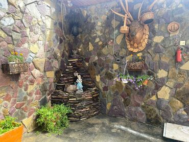 Bağ evlərinin satışı: Bakı, Görədil, 500 kv. m, 6 otaqlı, Hovuzlu, Artezian quyusu, Su, Qaz -da lalafo.az — 9 Bağ evlərinin satışı: Bakı, Görədil, 500 kv. m, 6 otaqlı, Hovuzlu, Artezian quyusu, Su, Qaz — 9