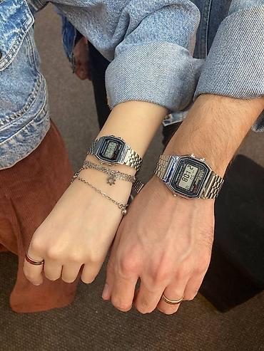 Наручные часы: Cartier qadın qol saatı – klassik kvadrat korpus və Roma rəqəmləri ilə — 6