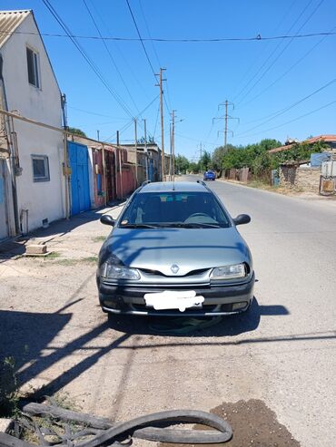 Renault: Renault Laguna: 2.2 l | 1997 il | 36000 km Hetçbek