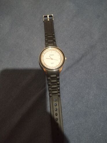 srebrne mindjuse na sraf: Classic watch, Female