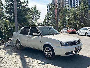 авто жетта: Volkswagen Jetta: 2012 г., 1.6 л, Механика, Седан — 3