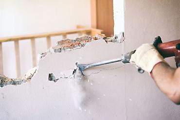 Təmir işləri: 🔨 SÖKÜNTÜ İŞLƏRİ GÖRÜRÜK 🏠 Köhnə təmirdən bezmisiniz? Biz sizin üçün — 16