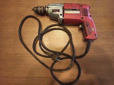 Električne bušilice: Dve iste bušilice ISKRA 450W. Jedna je potpuno ispravna (sa crvenim na lalafo.rs — 9 Električne bušilice: Dve iste bušilice ISKRA 450W. Jedna je potpuno ispravna (sa crvenim — 9