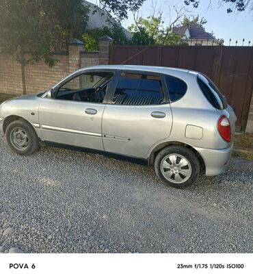 Toyota: Toyota Дуэт: 2000 г., 1 л, Автомат, Бензин