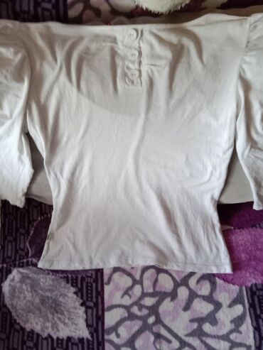 Bluze:  Bela, pamučna bluzica, Vel . xl, Nemačka roba, modernog kroja. Par — 5