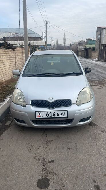 Toyota: Toyota Vitz: 2004 г., 1.3 л, Бензин, Хэтчбэк