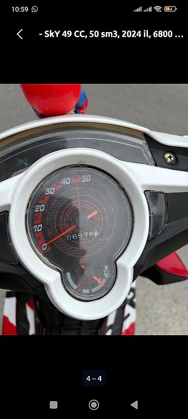 x9 skuter: Moped/Scooter – Sport dizayn, SKY49 prabeq 6000 - Korpus: qırmızı-ağ — 4