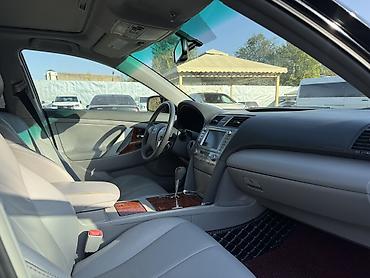 100: Toyota Camry: 2010 г., 2.4 л, Автомат, Гибрид, Седан — 7