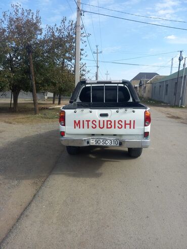 pikap niva satilir: Mitsubishi L200: 2.5 l. | 2008 il | 100000 km. Pikap