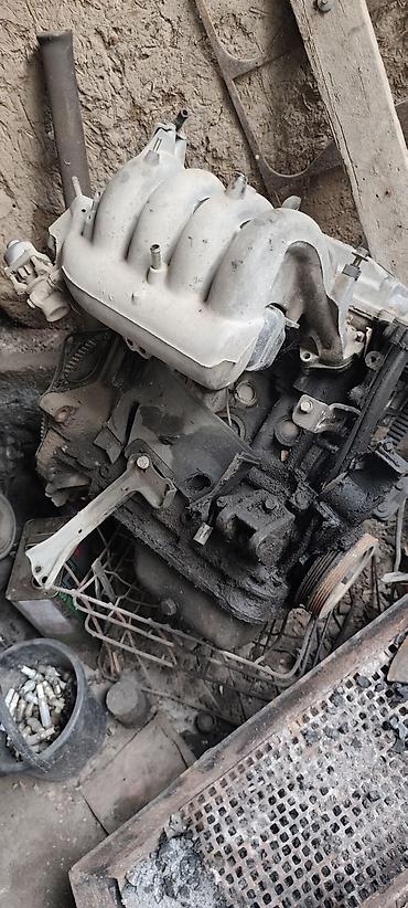 корпус: Двигатель Mazda 2.0 DOHC 16V (бензин), рядный 4-цилиндровый — 2