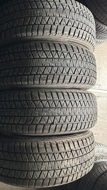 Шины: Шины 225 / 65 / R 17, Зима, Б/у, Комплект, Япония, Bridgestone — 1