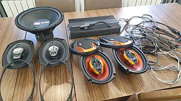 Колонки и сабвуферы: Maşın audiosistemi dəsti bütün şünurlar mövcutdu kalonkanin her biri — 1
