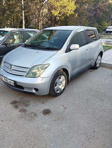 vaz 2114: Toyota Ist: 2003 г., 1.3 л, Автомат, Бензин, Хэтчбэк — 5