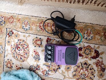 комбо усилители: Гитарная педаль Behringer OD300 Overdrive/Distortion + блок питания