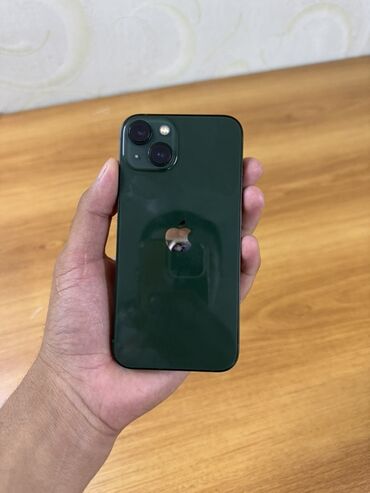подставка для ноутбука трансформер: IPhone 13, Б/у, 128 ГБ
