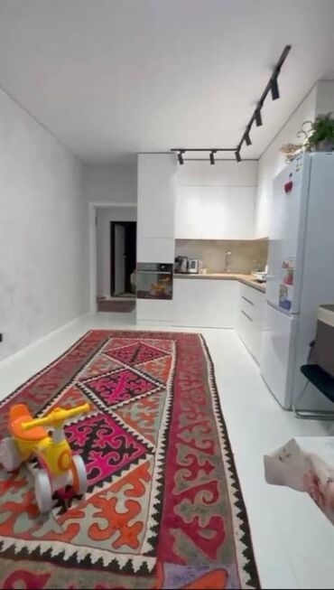 квартира с подселением для семейных: 1 комната, 68 м², Элитка, 10 этаж, Евроремонт