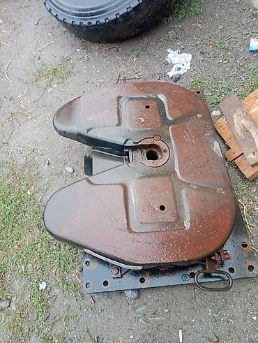 Другие детали кузова: Запчасти на Шаман. 2013г. матор вичай 375 — 5