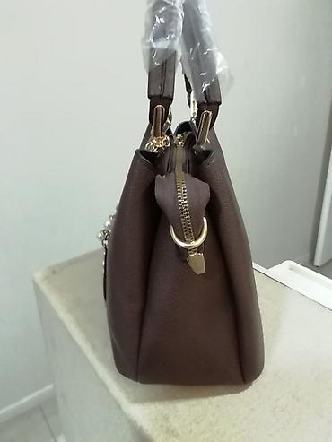 givenchy narukvica: Prelepa braon nova tašna. Izuzetna izrada oko ručki. Dužina 28 cm i — 5