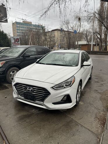 Hyundai Sonata: 2019 г., 2.4 л, Автомат, Бензин, Седан