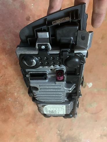 manitor avto: Monitor, İşlənmiş, Torpeda, LCD displey, Almaniya, Ünvandan götürmə, Ödənişli çatdırılma — 3