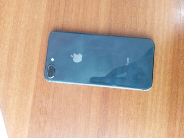 Apple iPhone: IPhone 8 Plus, 64 GB, Alpine Green, Barmaq izi