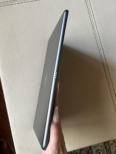 ipad 10 nəsil: İşlənmiş Apple iPad 7 (2019), 10,2", 64 GB, Ünvandan götürmə — 7