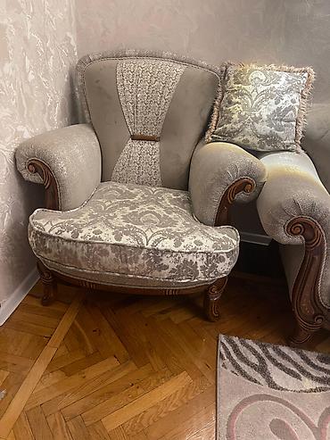 Divan, İşlənmiş lalafo.az -da Divan, İşlənmiş