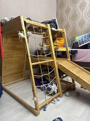 new holand: Продаю горку дерево идеальное состояние ! — 1